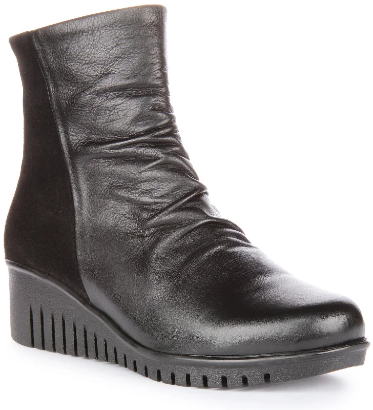 Melia Ankle Boots In Black