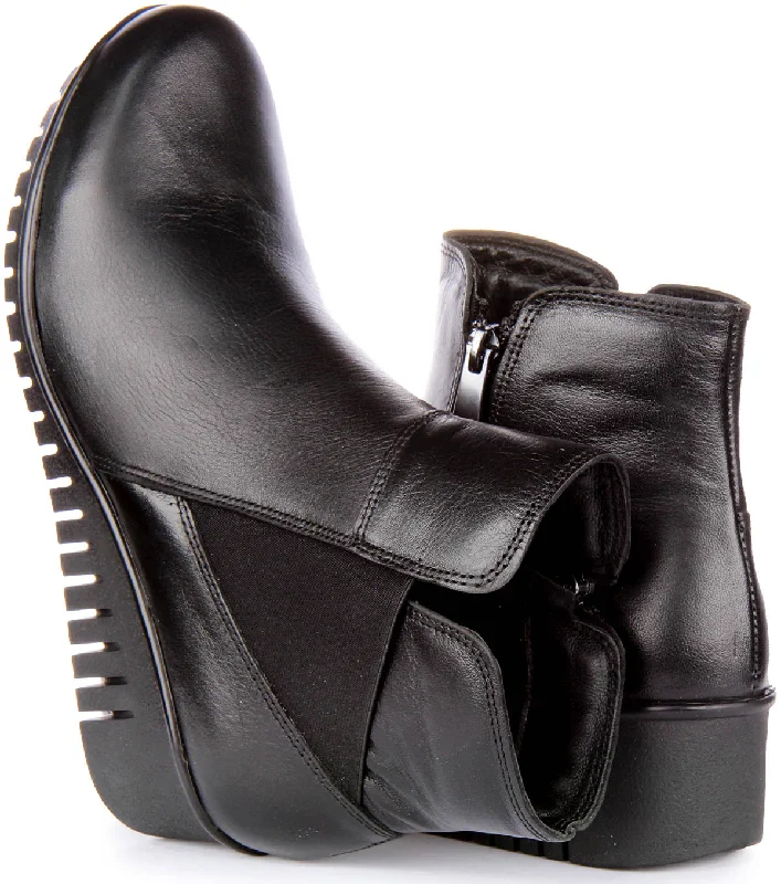 Rosalia Ankle Boots In Black