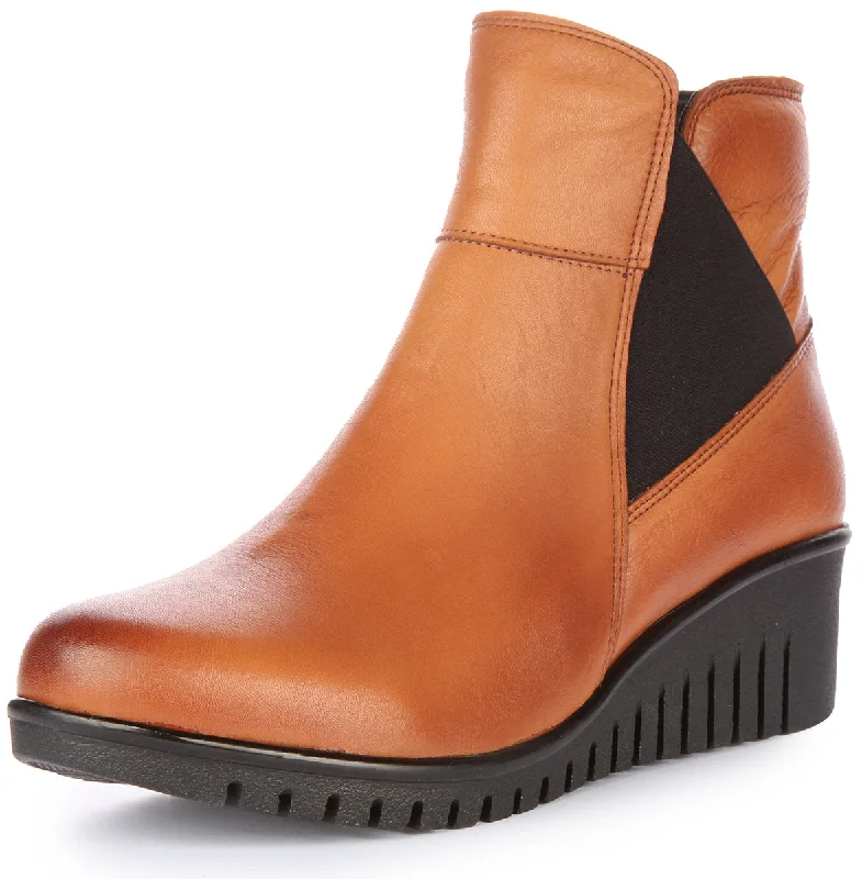 Rosalia Ankle Boots In Brown