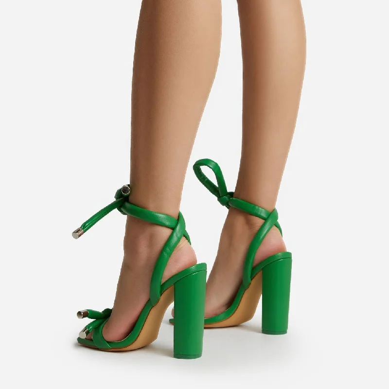 Outside Padded Strap Square Toe Block Heel In Green Faux Leather