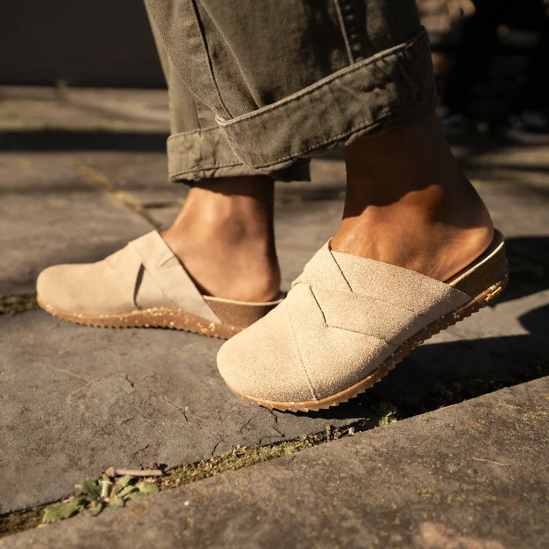 Daniella Taupe Suede