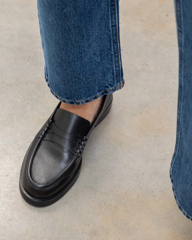 Joss Loafer, Black