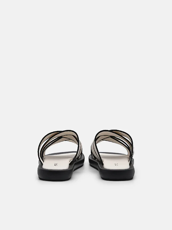 Izzie Flat Sandals