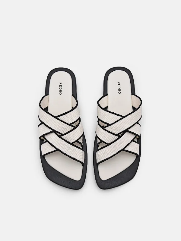 Izzie Flat Sandals