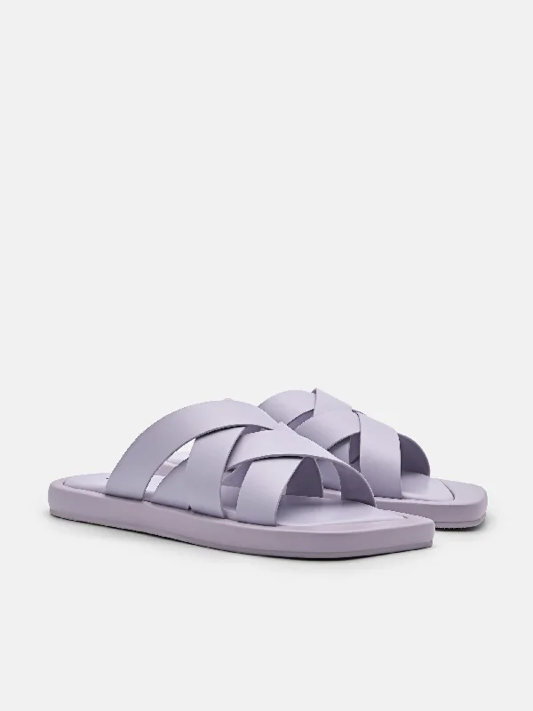 Izzie Flat Sandals