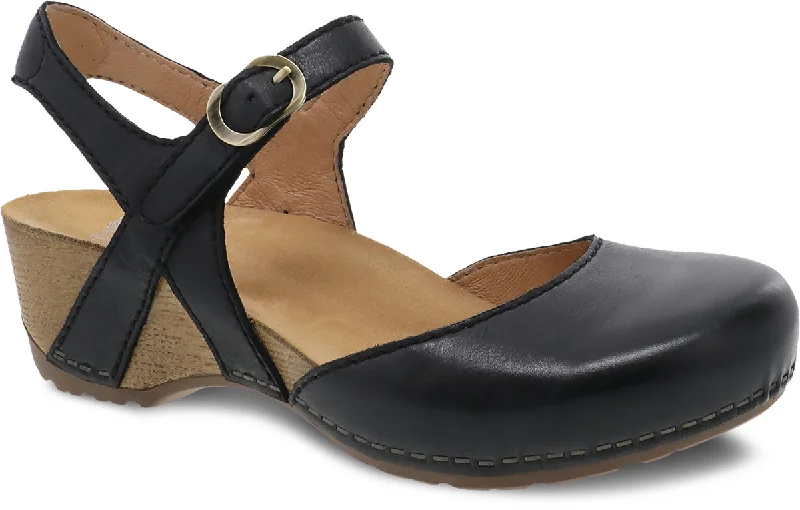 Tiffani Black Closed Toe Wedge