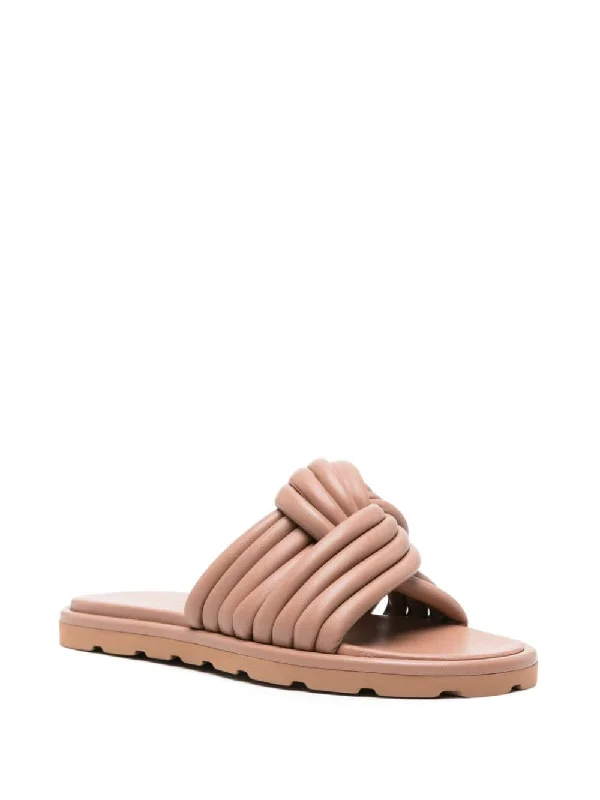 GIANVITO ROSSI Leather Flat Sandals in Blush Beige for Women