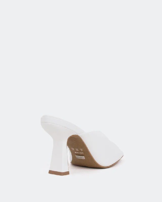 Noella, White Leather/Cuir Blanc