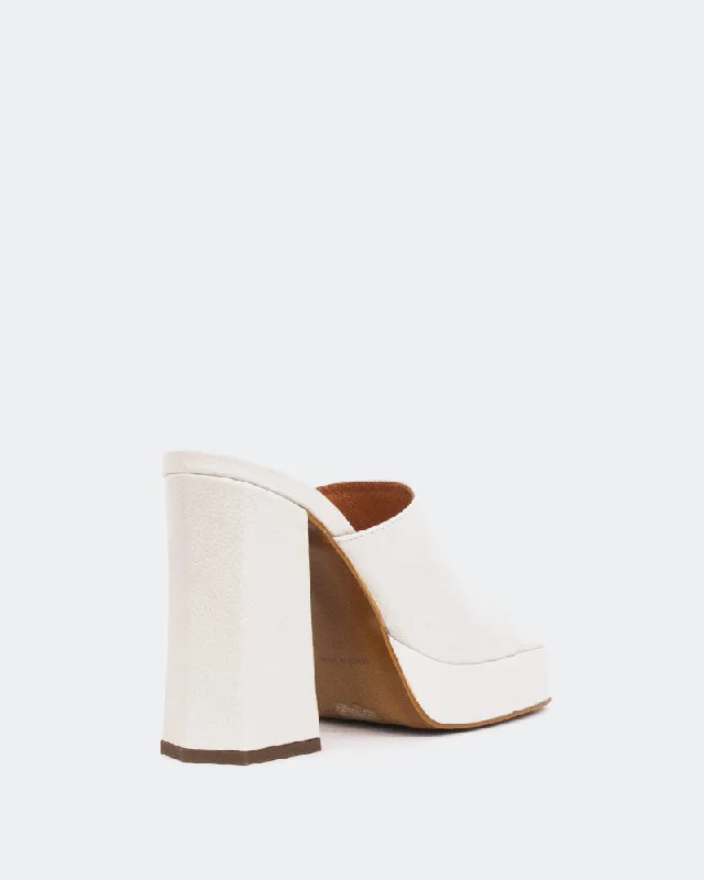 Vendome, Off White Leather/Cuir Blanc Cassé