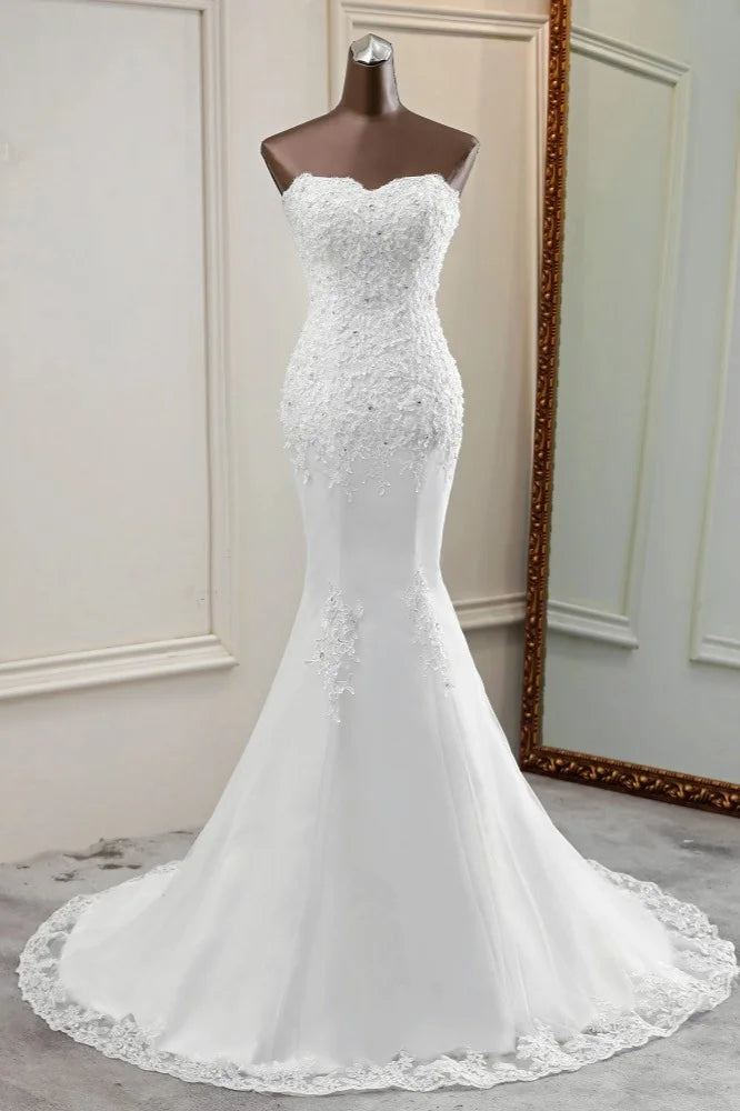 Strapless Lace Appliques Bride Gown Long Mermaid Wedding Gown With Beadings Illusion Neckline Gown