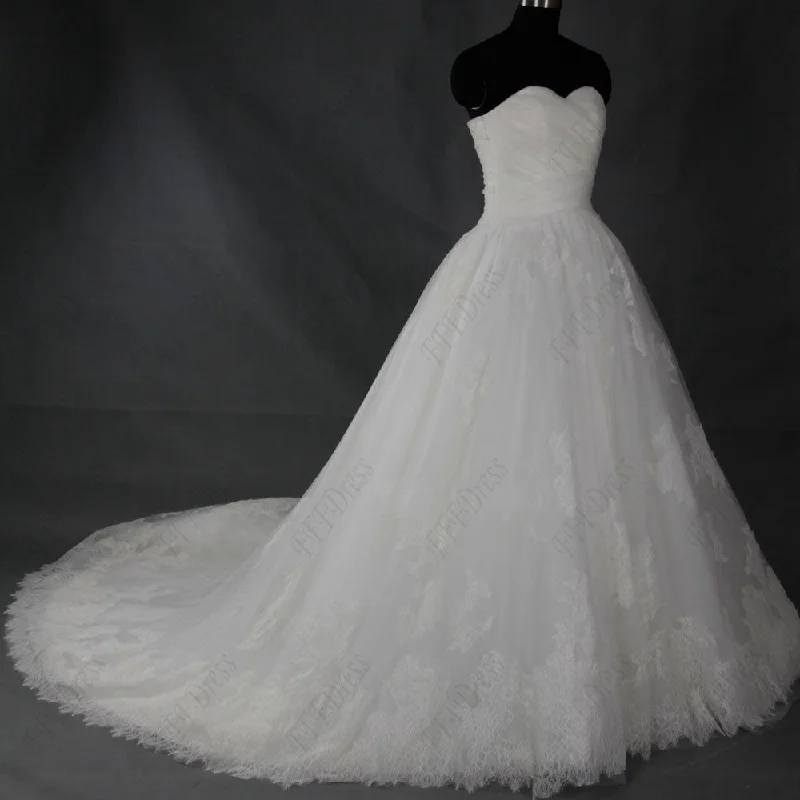 Sweetheart romantic lace ball gown wedding dress with train Vintage Lace Dress