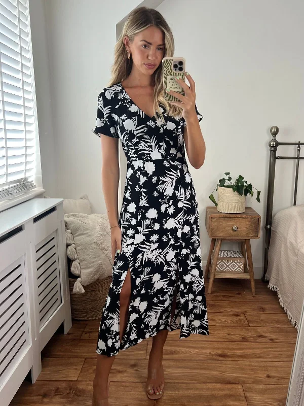 Winnie V Neck Midi Dress / Mono Floral Best midi dresses for casual wear