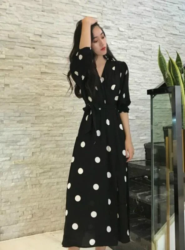 V-Neck Ladies Long Dress Casual Half Sleeve Dot Dress